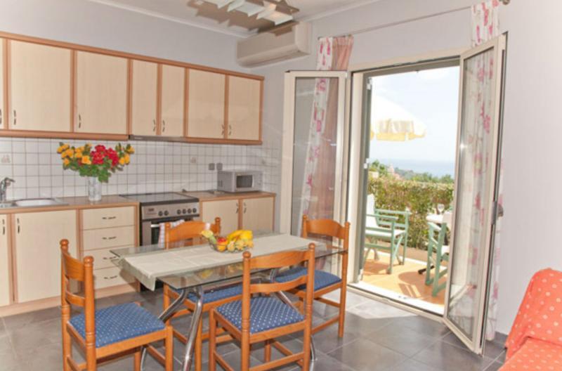 Liocharis Apartments Лурдата Екстер'єр фото